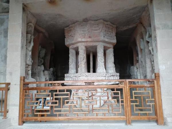 大足石刻北山第136窟卸下“铁甲” 文物更亲近游客