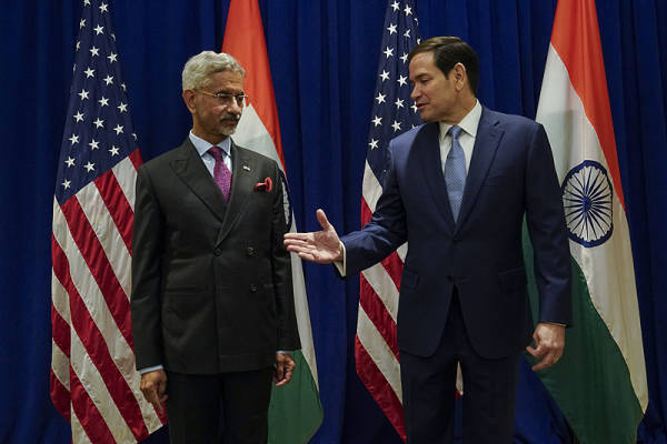 美国把印度人拒之门外，中德等则敞开大门：移民政策大转向