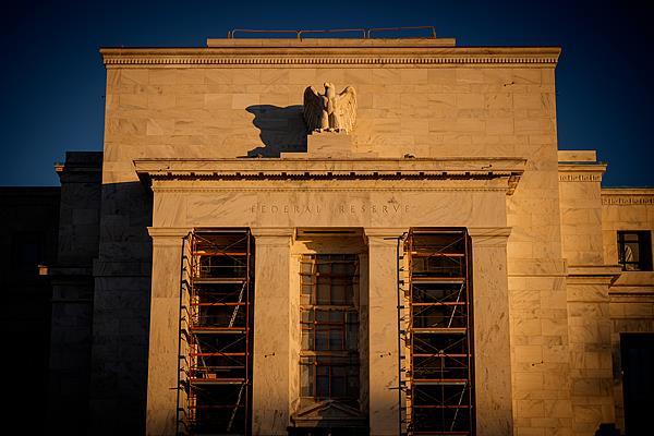 美联储降息25个基点 特朗普:幅度可以更大