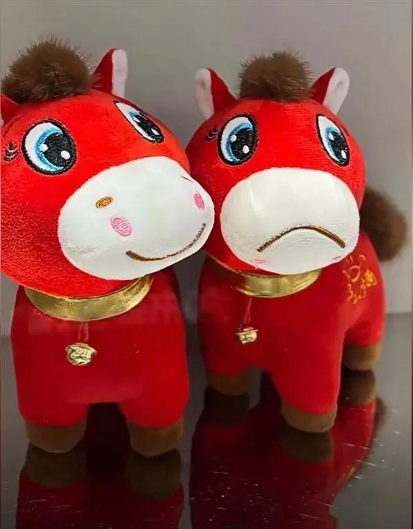 哭哭马爆火 意外走红成爆款