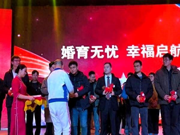 武汉一公司给职工设5天带薪恋爱假