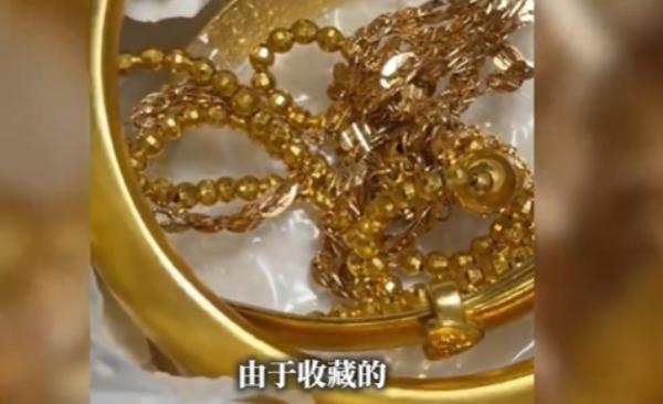 女子把价值十几万首饰藏冰箱 民间智慧藏金法