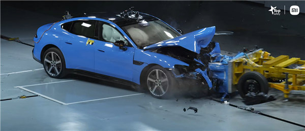 雷军说确实说错了 发布会口误引热议