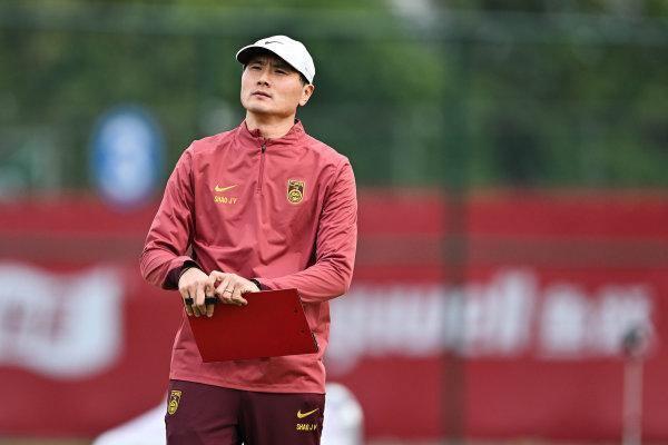 14:00国足热身赛对阵库拉索，对手历史首进世界杯，邵佳一迎首秀