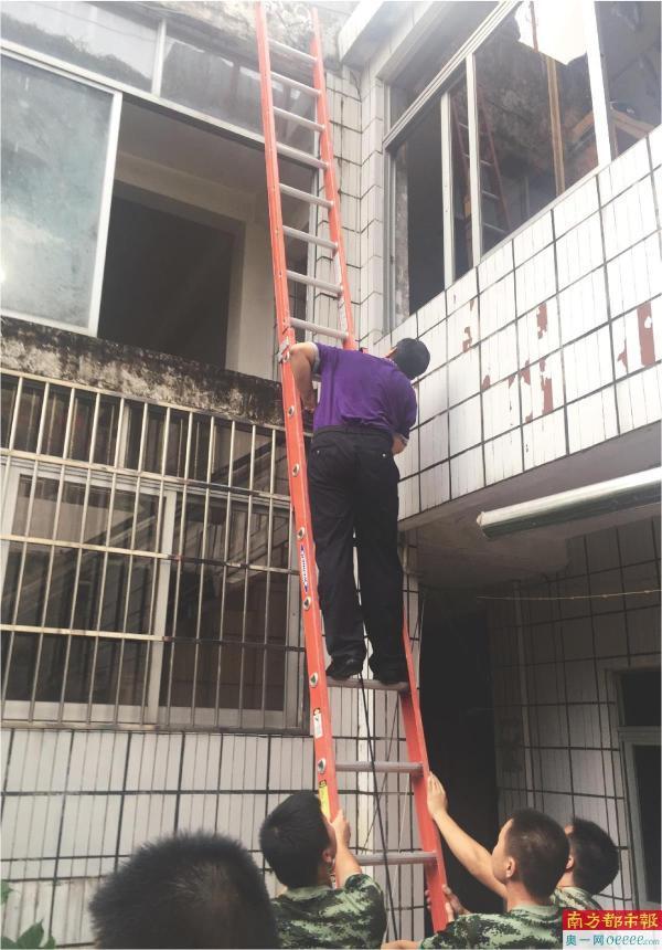 从警33年零出错 他是让物证说话的人