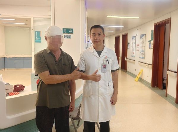 神经外科医生让帕金森患者重启人生