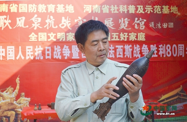 耿风泉用2万件实物留住抗战记忆 传承红色基因