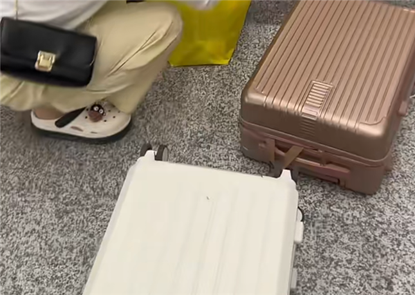 20寸行李箱登机要付费了
