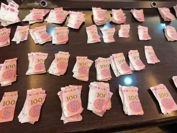 老人撕碎20万拼出26万?银行回应 团队奋战20天成果