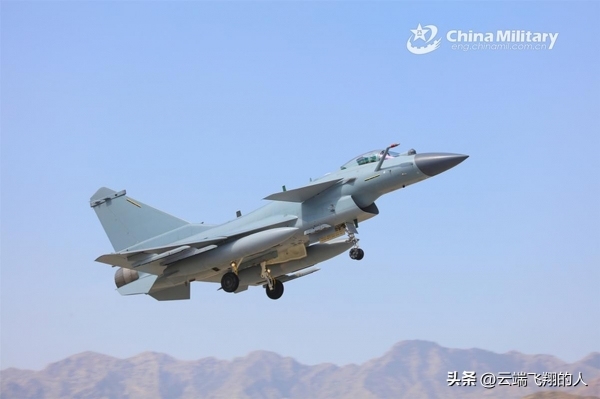一个月三场联训，从东南亚练到中东！中国空军为何密集与他国举行联训