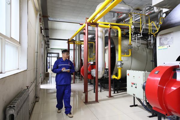 铜川矿业公司下石节煤矿：暖流涌动驱寒冬 保障民生促发展