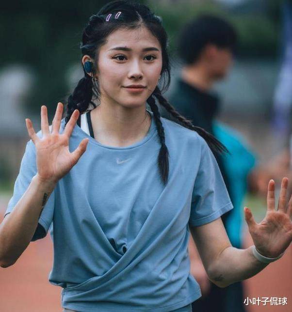中国田径再出女神冠军 直言偶像是刘翔:你就是我的信仰
