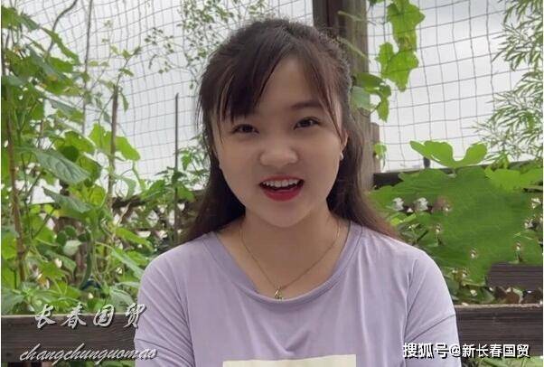 还记得奥运童星林妙可吗？首次回应假唱事件，如今她24岁长这样