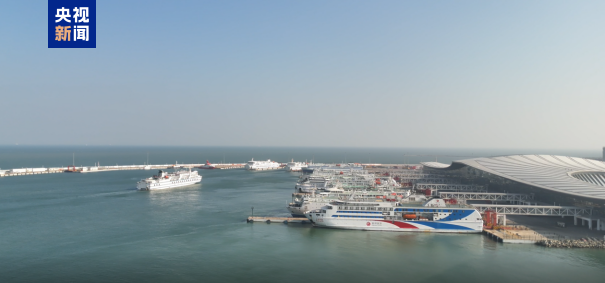 2026年春运首日琼州海峡过海旅客近10万人次