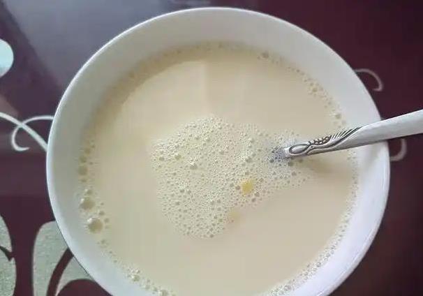 每天喝豆浆却肚子不舒服？医生揭秘4个关键，健康喝法大不同