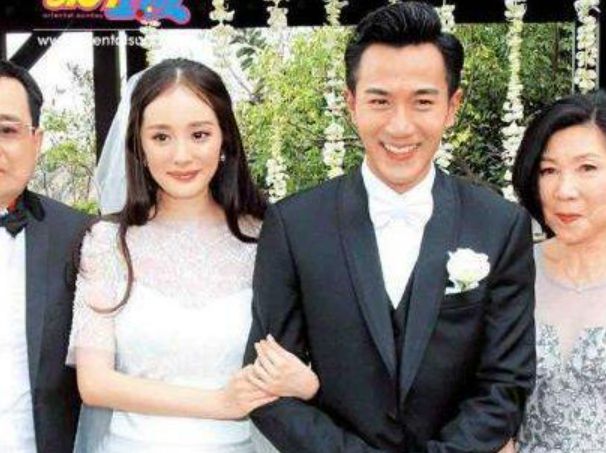 刘恺威父女在国外被偶遇 带女儿游乐园玩耍幸福满满
