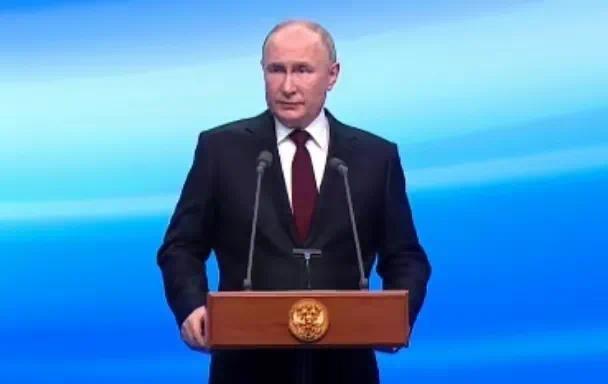 俄总统普京感谢选民支持，将继续推动国家发展