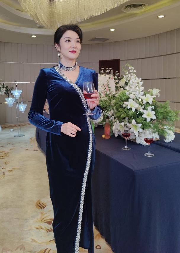 演員羅佳欣：壞人演多了面相會(huì)變兇 “惡婆婆專業(yè)戶”的轉(zhuǎn)變之路
