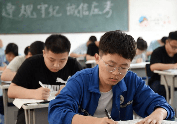 2023各省高考人数公布 河南位居第一，第二名出乎意料 