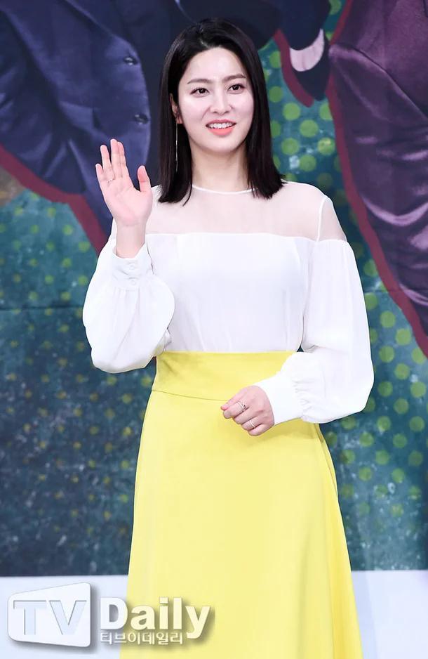 韩国女演员朴世荣生女 迎来家庭新成员