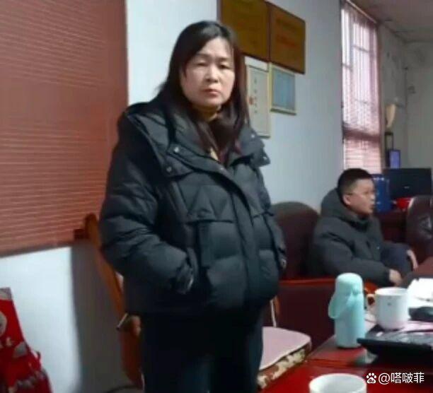 68岁男子出轨90后生子称妻子同意