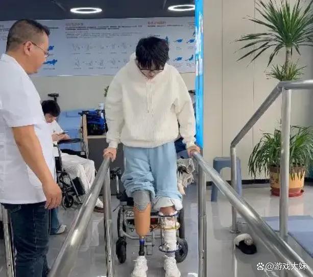 从35楼坠落生还女网红回忆坠楼经历 重生归来宣告回归