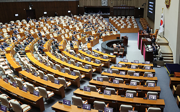 韩国国会被全面管制 国会议员一律禁止出入