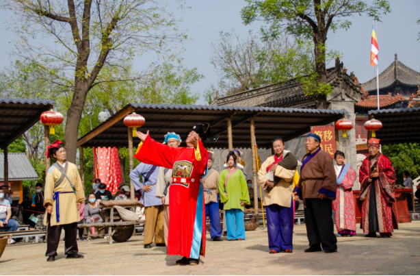 踏春赏花 寻根之旅—洪洞大槐树寻根祭祖园赏花游园进行时