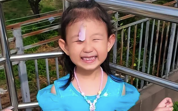 海滩失踪女童遗体找到，律师称父母或构成过失致人死亡罪		
