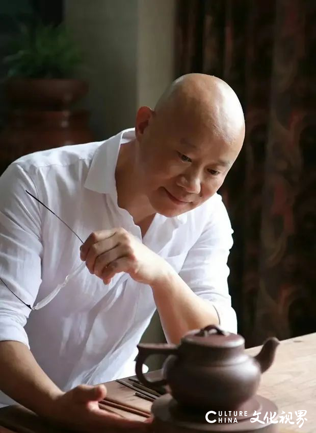 “紫砂俊杰 风雅星洲——2025吕俊杰（新加坡）紫砂艺术作品展”成功举办