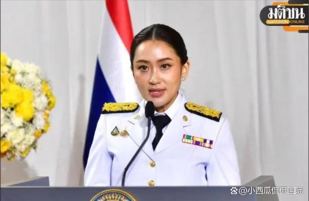 佩通坦母女探监！76岁他信狱中剪短头发、血压高，但比家人想的坚强