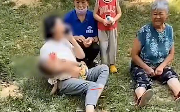 幼童从16楼坠亡母亲崩溃大哭，为何惨剧频频发生