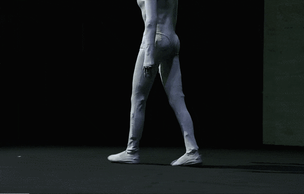 小鹏IRON因太逼真“被迫”自证,人形机器人商业化春天已至?