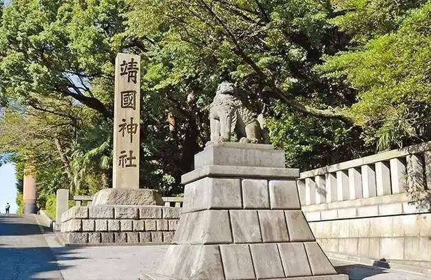 日本自卫队员在靖国神社猥亵女子