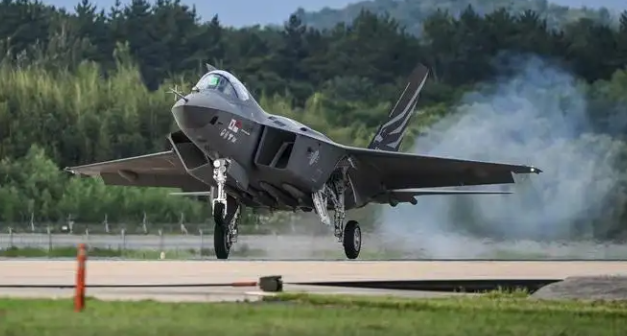韩国竭力推销KF-21战机 但性能水平不高