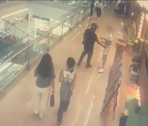 店長回應(yīng)女店員被男子騷擾