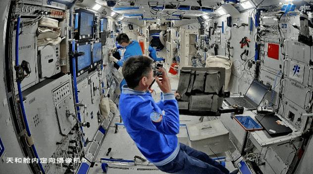 神20疑遭碎片撞击 太空救援如何展开 安全优先理性应对