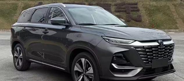 长安CS75放大招！6.89万起大7座SUV，颜值爆表动力强？