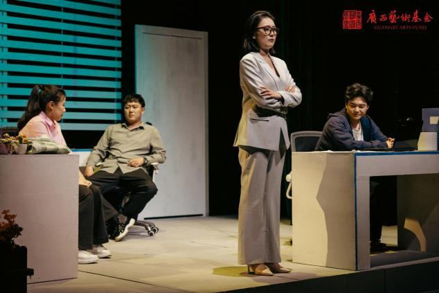 广西艺术基金2026年度资助项目——话剧《一碗老友粉》圆满完成巡演