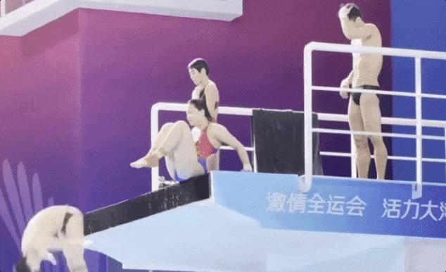 教练透露全红婵患胫骨骨膜炎 带伤参赛勇夺金牌