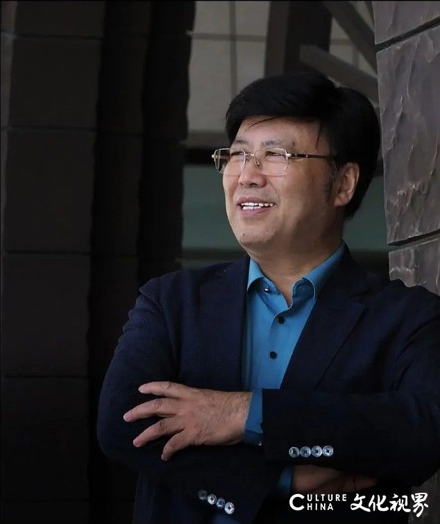 2026美术界春晚作品展播丨孔维克·《姜公垂钓图》：六尺宣纸蕴古韵 笔墨匠心绘高士_山东站_中华网