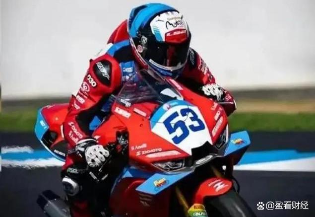 张雪机车首次参加广交会被围堵 国际买家争相洽谈合作