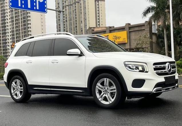 当年新车30多万，如今13.98万的奔驰 GLB怎么样？