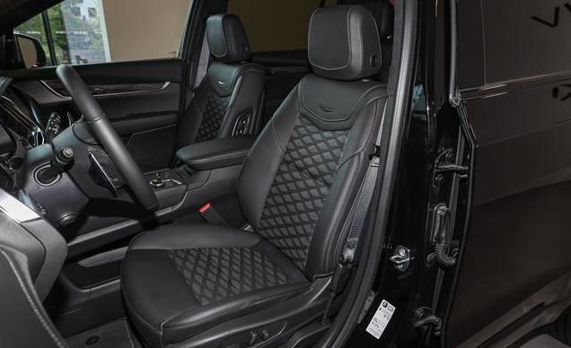 美系豪华SUV，一口价34.99万起，5米级6座布局，新款凯迪拉克XT6