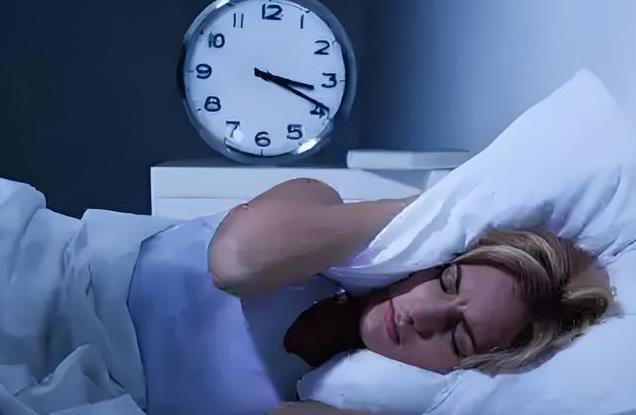 几点睡才算熬夜？很多人其实都想错了，不是11点也不是12点