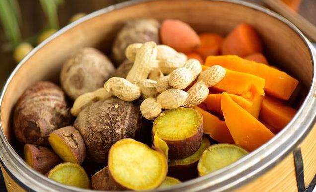 多吃面条对“胰岛”不好?提醒:若想降血糖,平时少吃5种食物