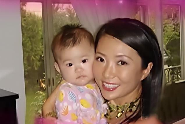 著名歌手程琳：8岁登台，13岁走红，56岁仍未婚，与养女相依为命