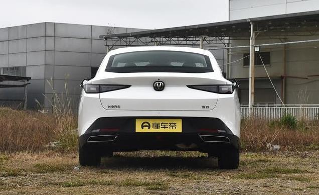 全系搭载1.5T 7DCT的第三代逸动已正式上市