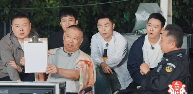 少班主熬出头了？郭德纲高调宣布，郭麒麟是德云社唯一继承人