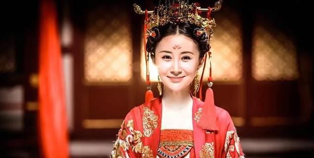 舒畅跨界逆袭：从“童年女神”到短剧女王，成功打破行业藩篱！